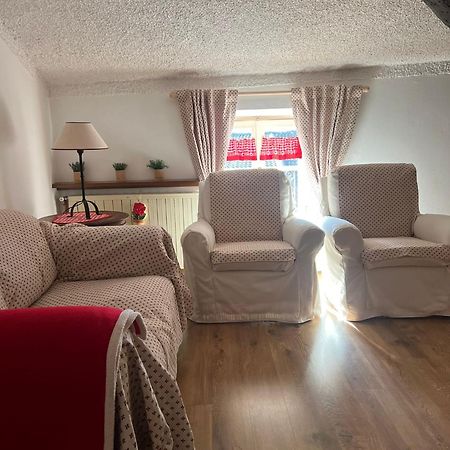 Mansarda Petronilla Apartment Пиацаторе Екстериор снимка