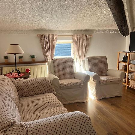 Mansarda Petronilla Apartment Пиацаторе Екстериор снимка