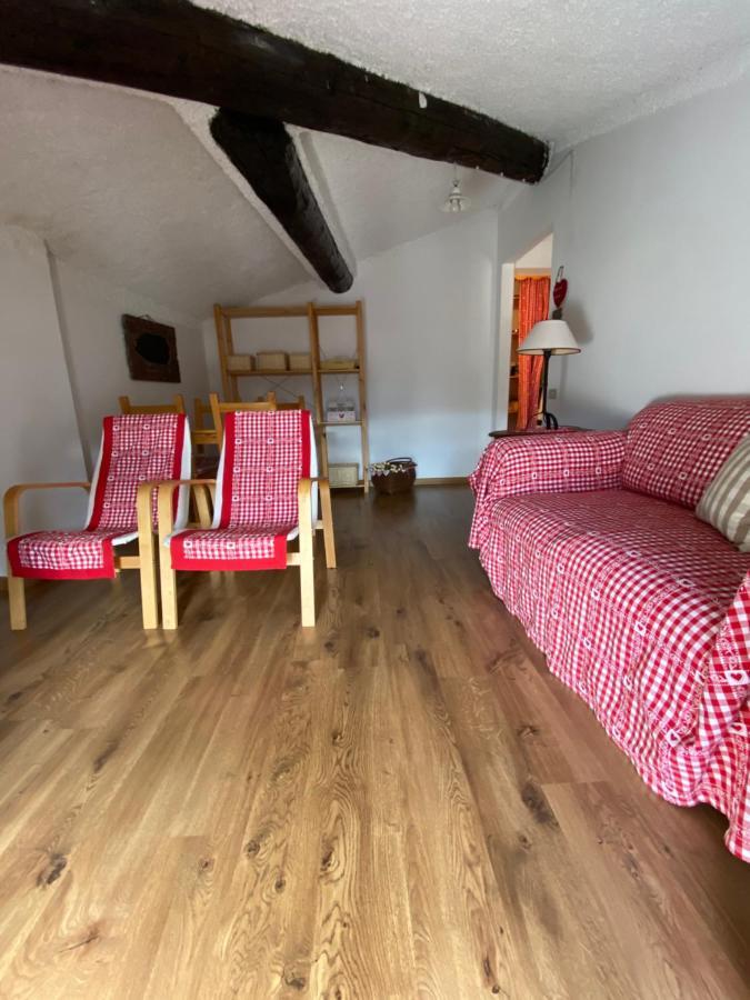 Mansarda Petronilla Apartment Пиацаторе Екстериор снимка