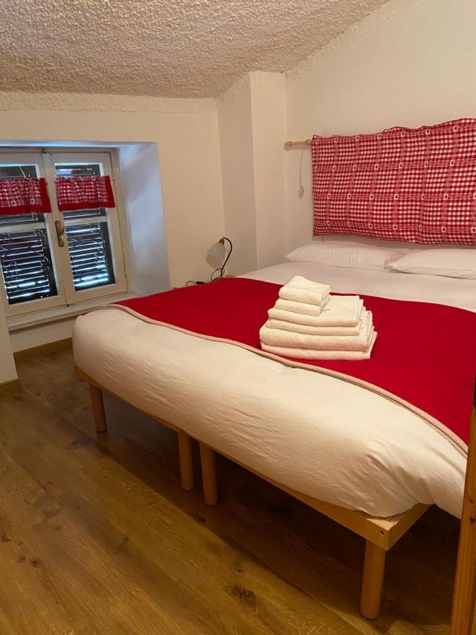 Mansarda Petronilla Apartment Пиацаторе Екстериор снимка