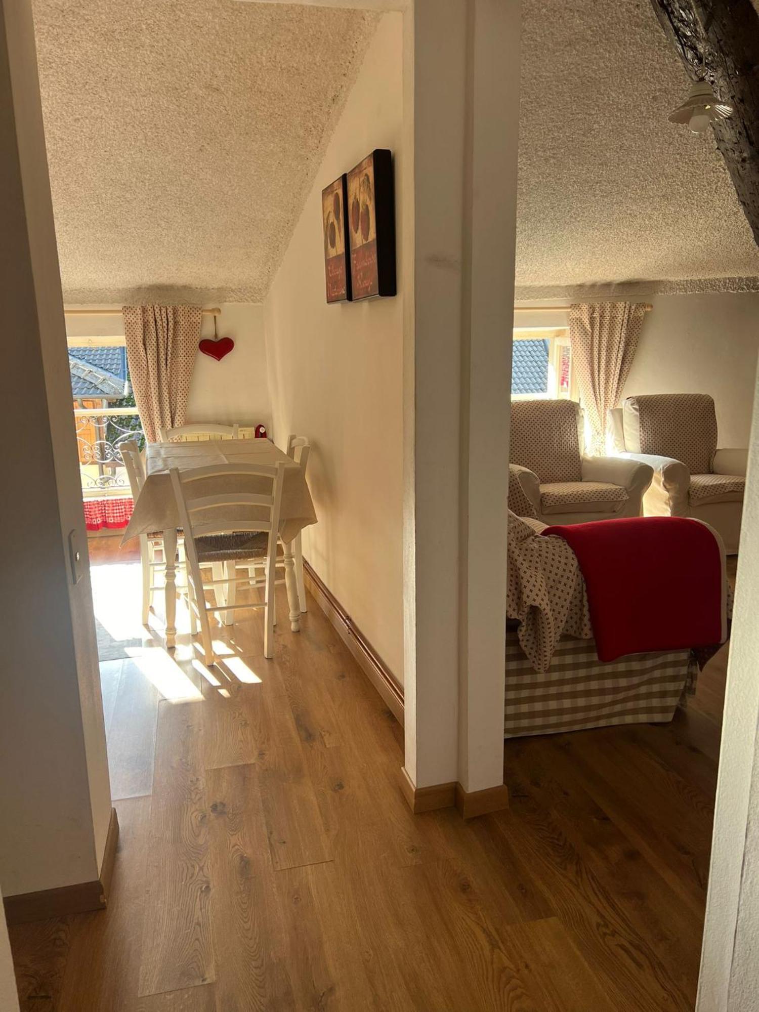 Mansarda Petronilla Apartment Пиацаторе Екстериор снимка